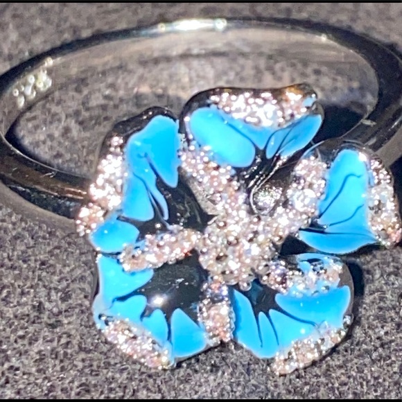 Designer Diam ring - Picture 2 of 7